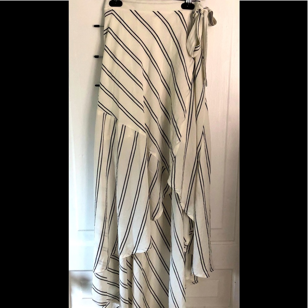NWT Black and White striped Wrap Skirt